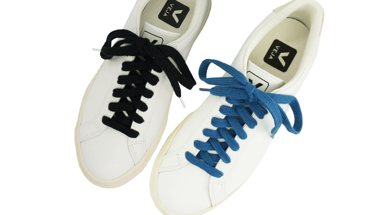 Lacets sneakers coton bio certifié - bleu profond - noir éclipse et blanc - Made in France - Unisexe Paire - Dessus - Petit-détail.com