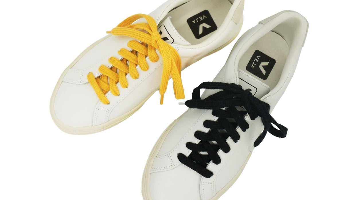 Lacets sneakers coton bio certifié - ocre jaune - noir eclipse et blanc - Made in France - Unisexe Paire - Dessus - Petit-détail.com