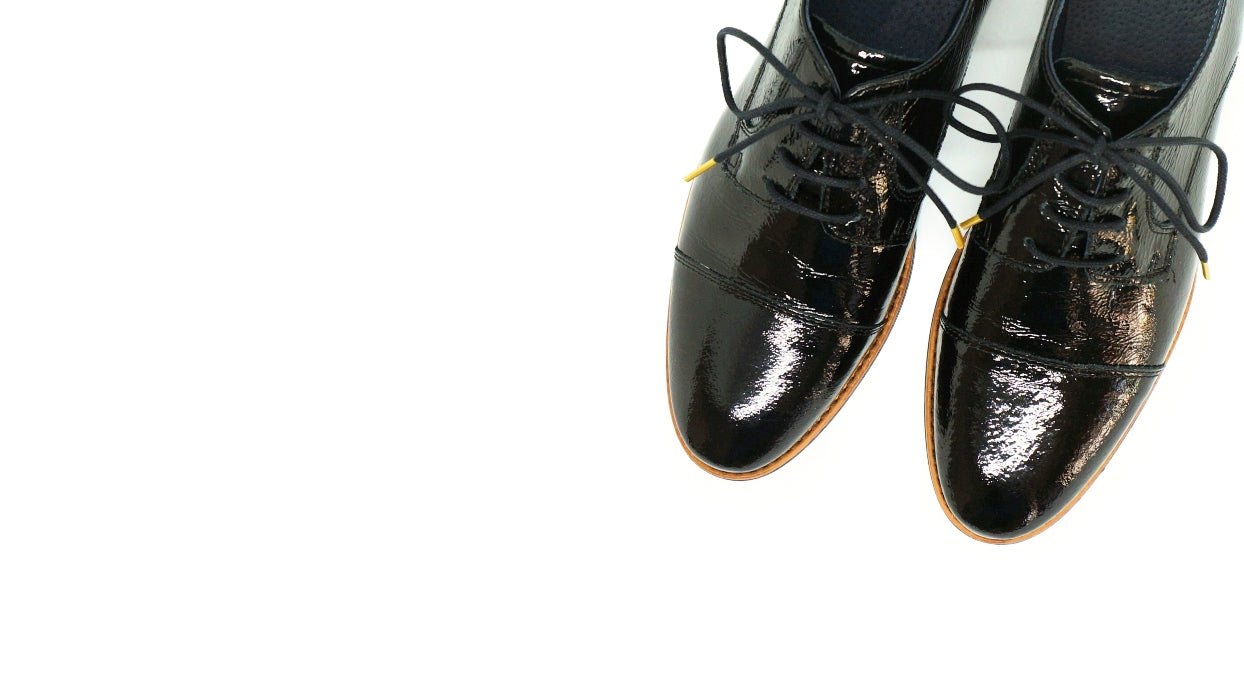 Lacets coton ciré noir et or - Made in France - Chaussure noire Paire - Dessus - Petit-détail.com