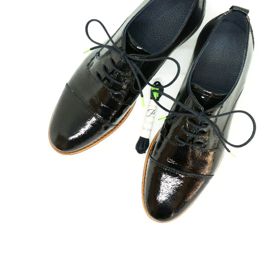 Lacets coton ciré noir et vert - Made in France - Chaussure noire Paire Pack - Dessus - Petit-détail.com