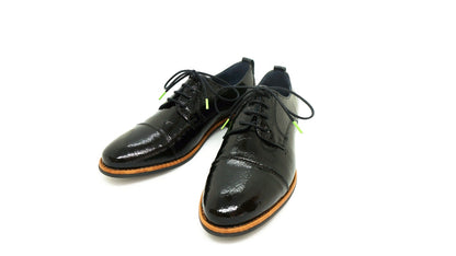 Lacets coton ciré noir et vert - Made in France - Chaussure noire Paire - Face - Petit-détail.com